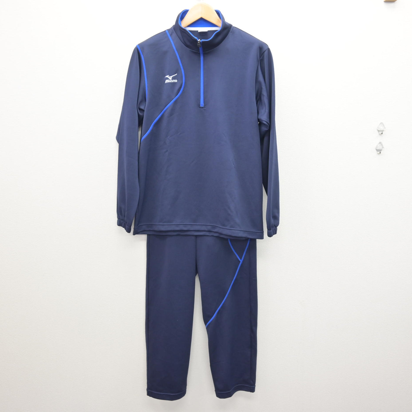 中古】神奈川県 岩谷学園高等専修学校 男子制服 2点 (ジャージ 上