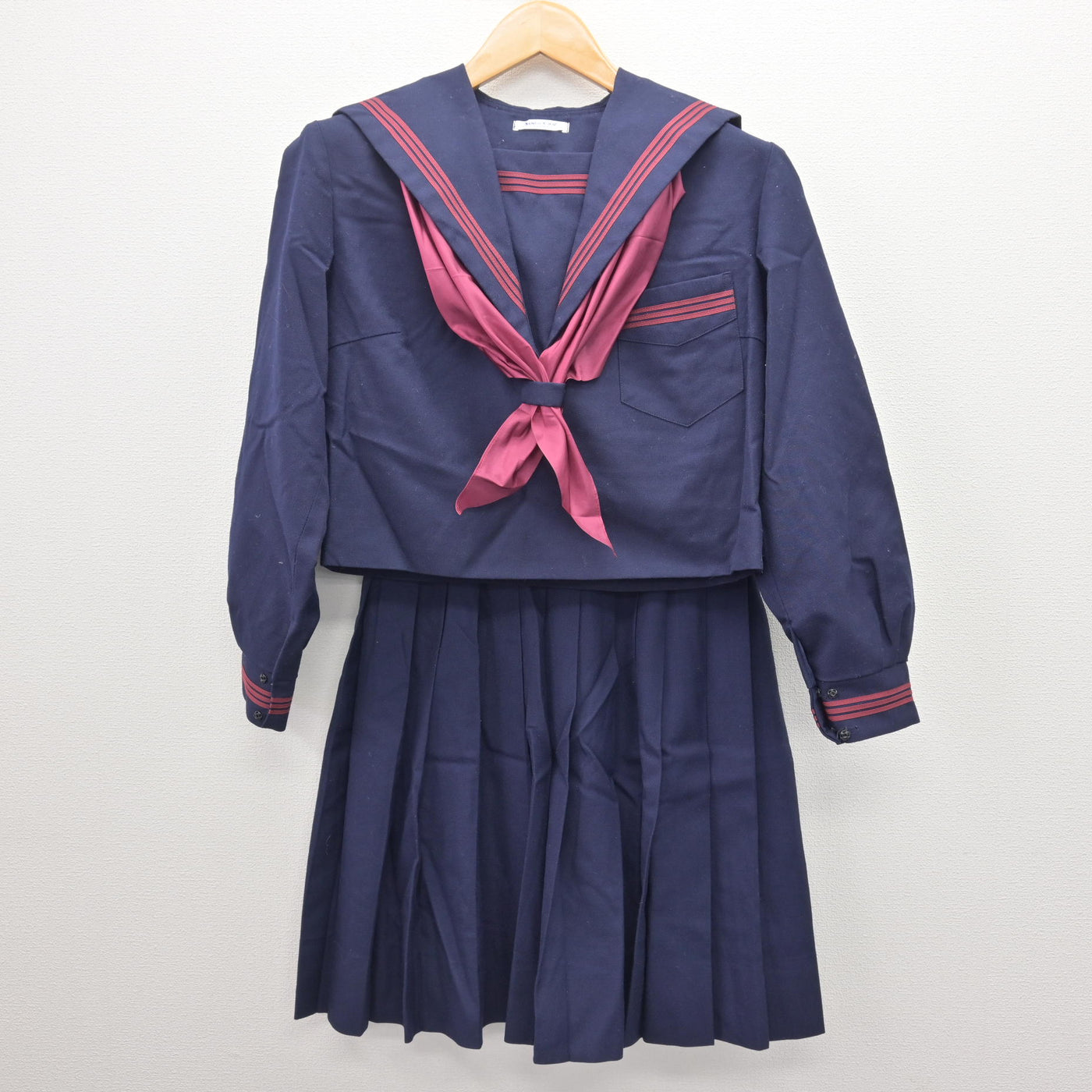 【中古】大阪府 吉川中学校 女子制服 3点 (セーラー服・スカート) sf121225