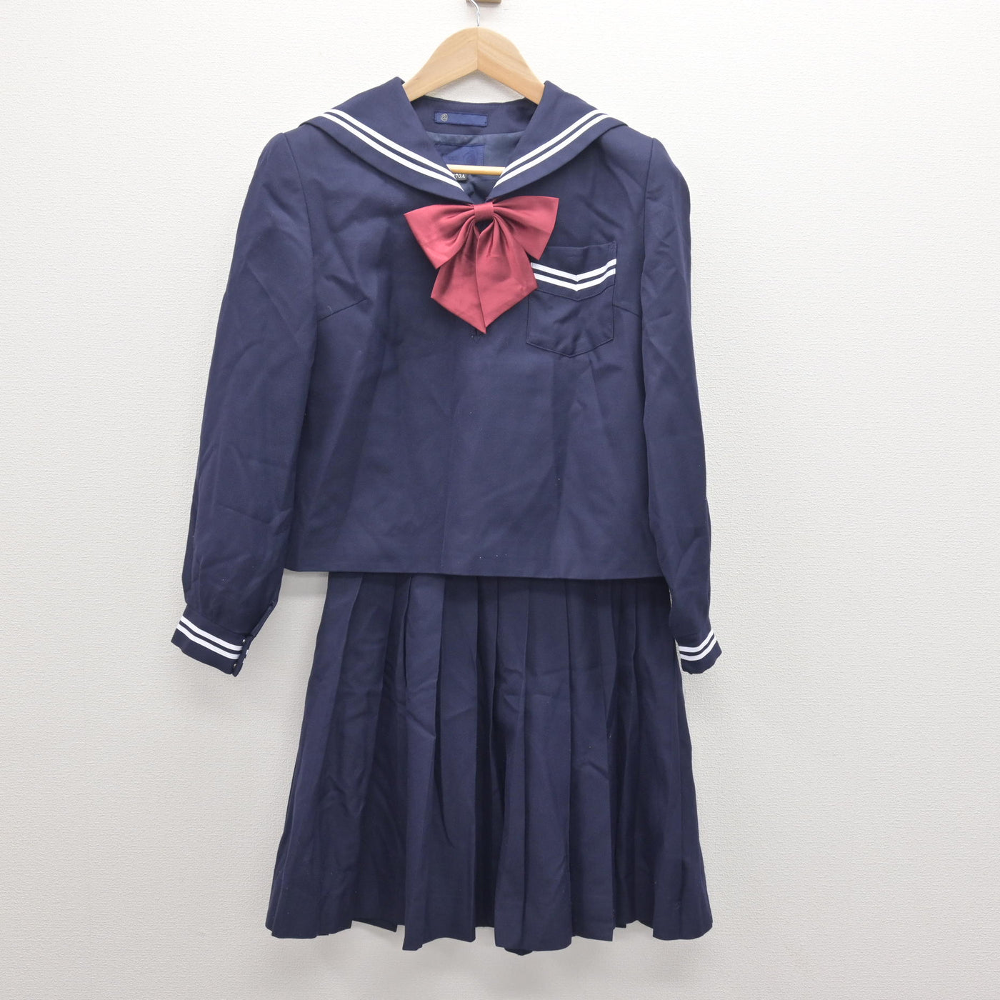 【中古】岡山県 総社西中学校 女子制服 3点 (セーラー服・スカート) sf121246