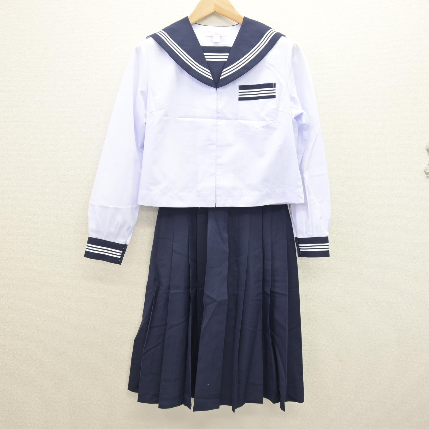 【中古】静岡県 神明中学校 女子制服 3点 (セーラー服・スカート) sf121274