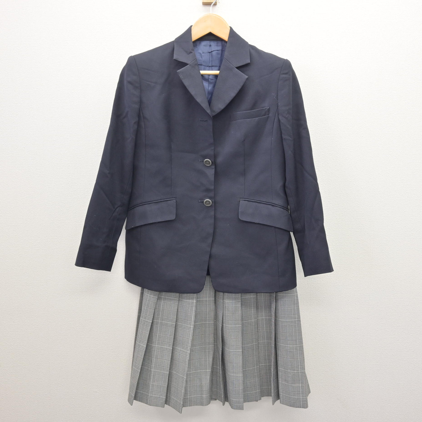 【中古】埼玉県 淑徳与野高等学校 女子制服 2点 (ブレザー・スカート) sf121312