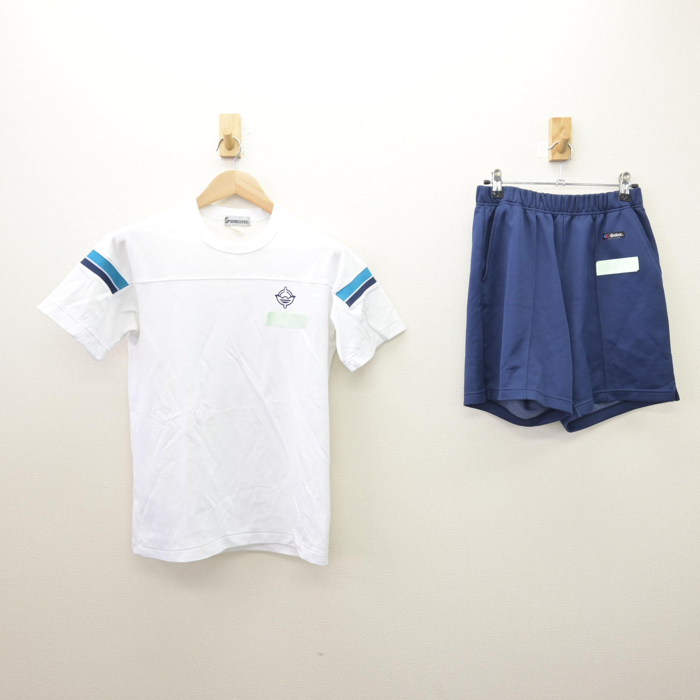 【中古】東京都 大森第二中学校 女子制服 2点 (体操服 上・体操服 下) sf121357