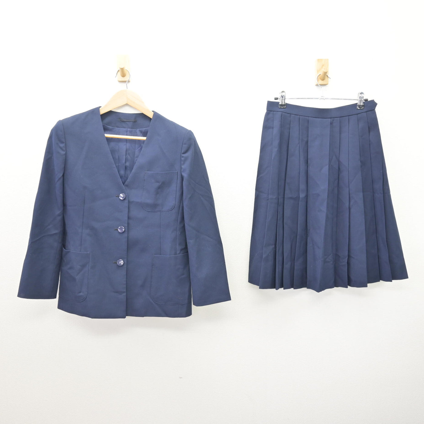【中古】東京都 大森第二中学校 女子制服 2点 (ブレザー・スカート) sf121361