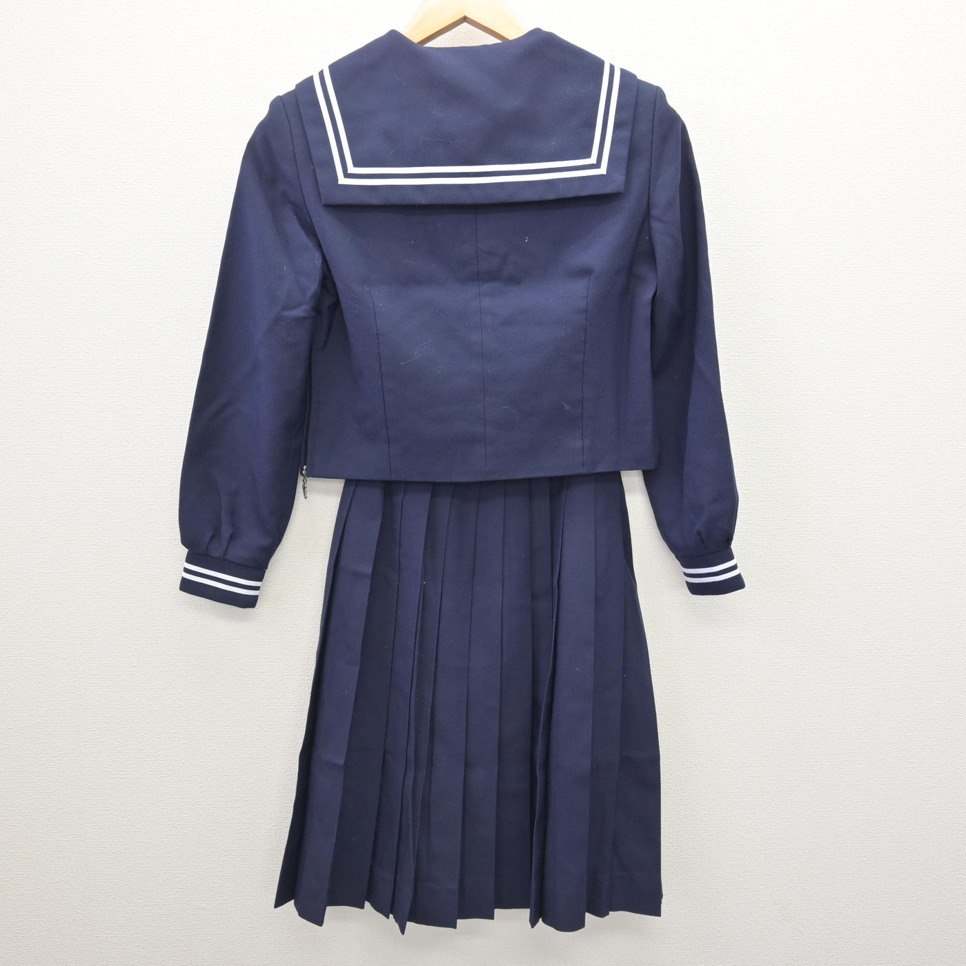 【中古】岡山県 荘内中学校 女子制服 3点 (セーラー服・スカート) sf121380