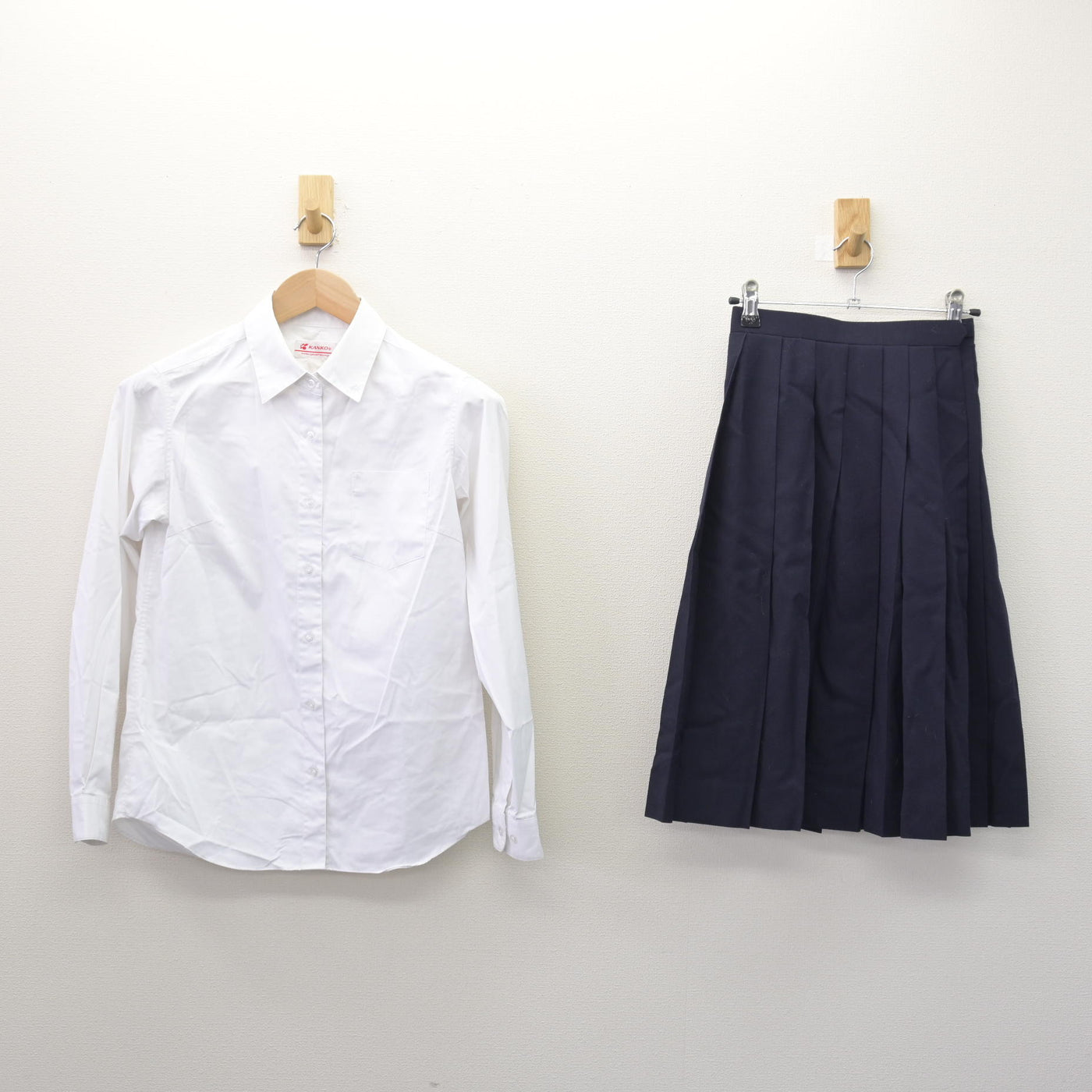 【中古】東京都 東京家政大学附属女子高等学校 女子制服 4点 (ブレザー・ベスト・シャツ・スカート) sf121416