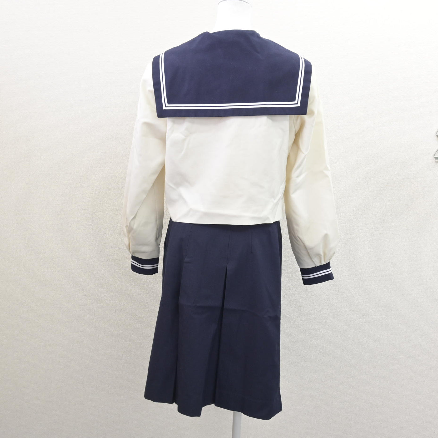 【中古】和歌山県 開智高等学校 女子制服 3点 (セーラー服・スカート) sf121435
