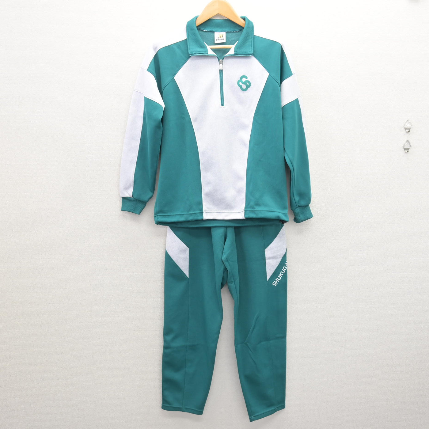 【中古】兵庫県 須磨学園夙川高等学校 女子制服 2点 (ジャージ 上・ジャージ 下) sf121443