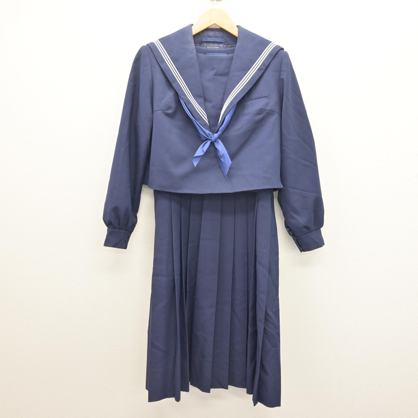 【中古】福岡県 多々良中央中学校 女子制服 3点 (セーラー服・ジャンパースカート) sf121448