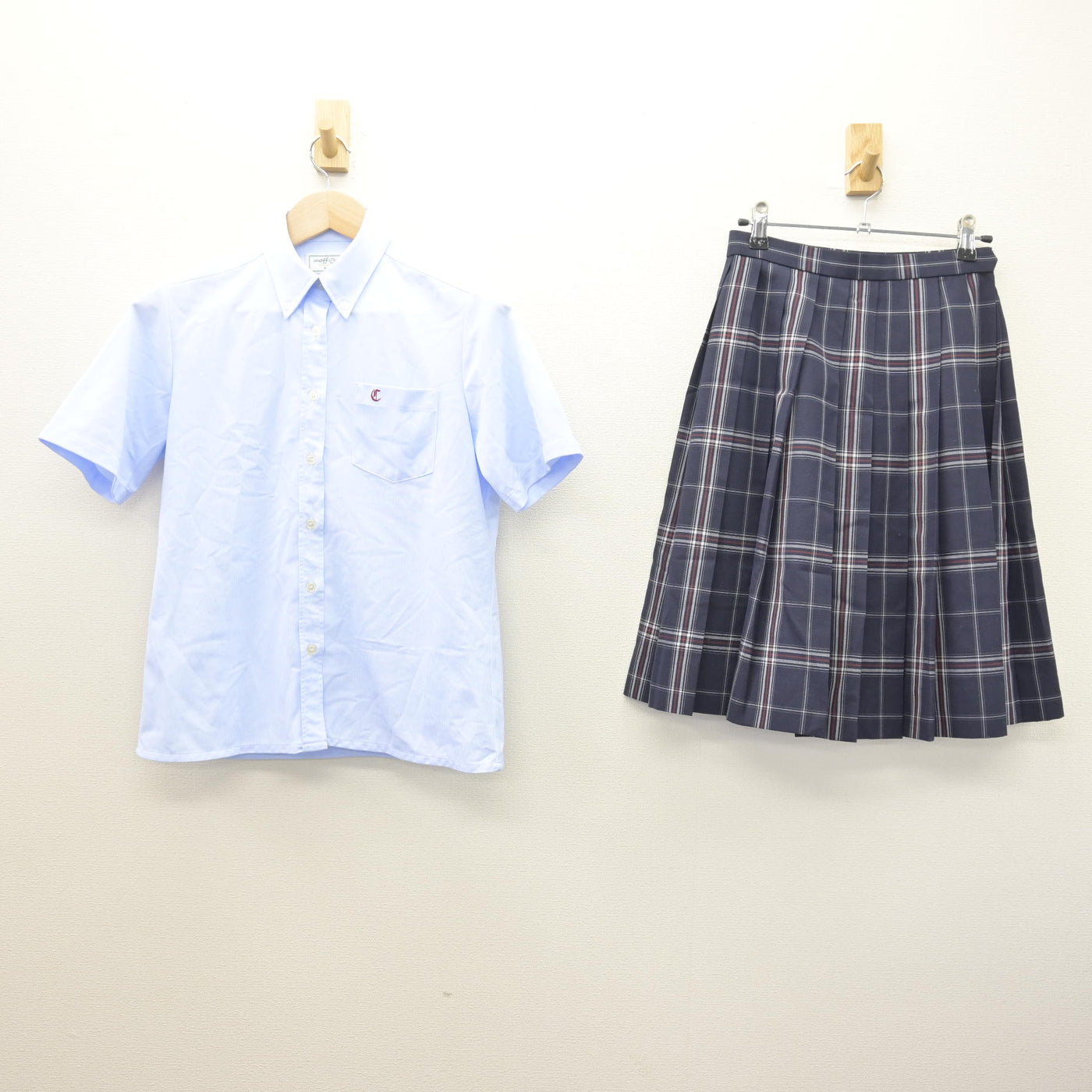 【中古】福岡県 筑前高等学校 女子制服 3点 (シャツ・スカート) sf121450