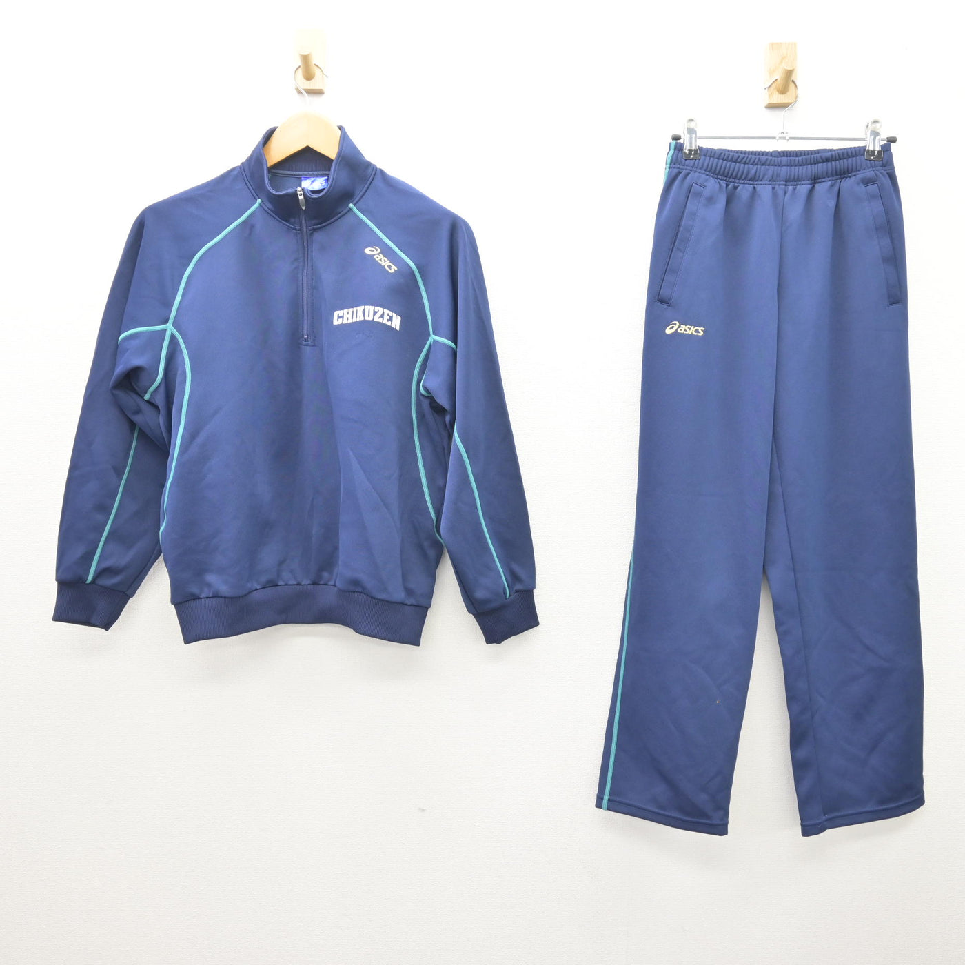 【中古】福岡県 筑前高等学校 女子制服 2点 (ジャージ 上・ジャージ 下) sf121454