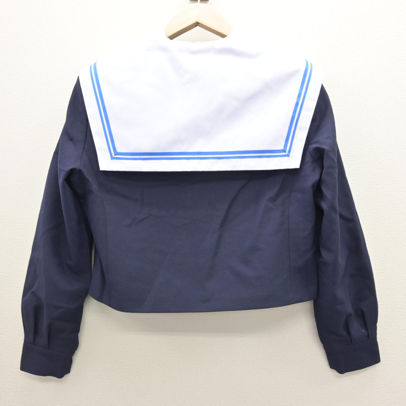 【中古】愛知県 岩成台中学校 女子制服 2点 (セーラー服・スカート) sf121468