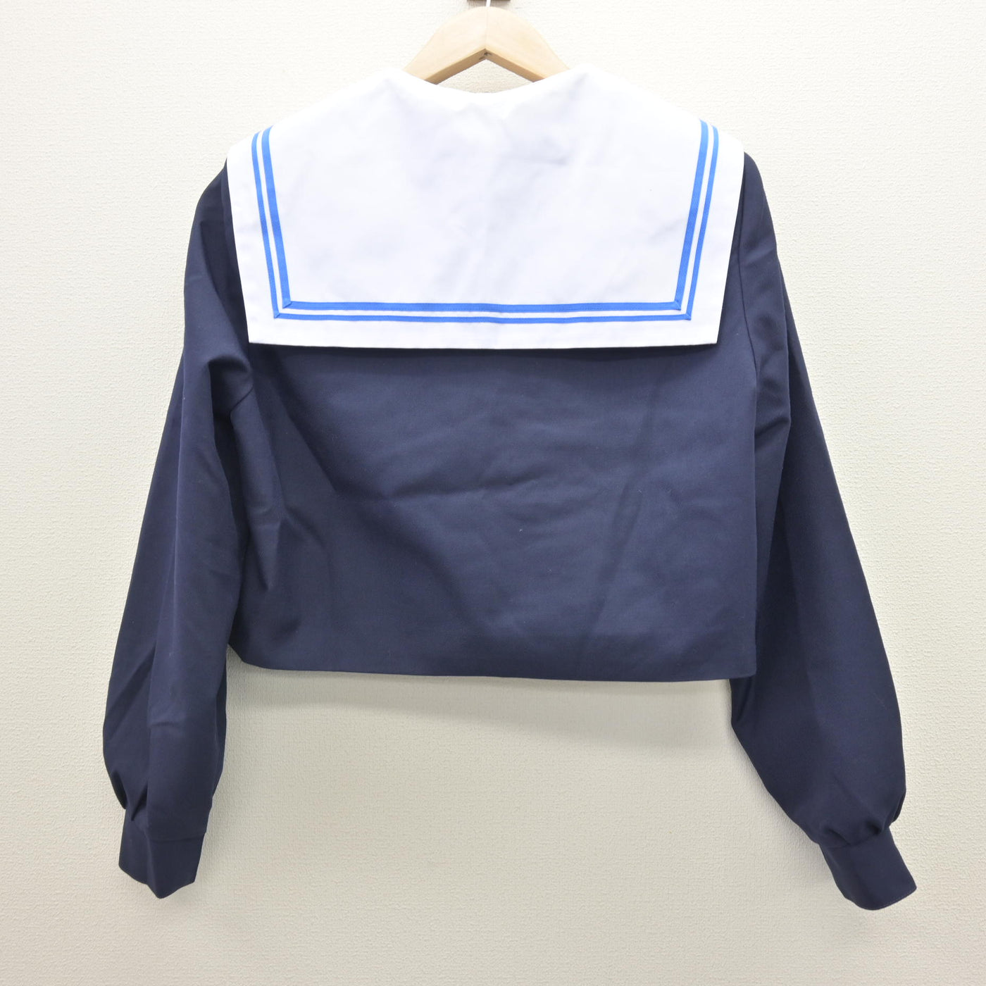 【中古】愛知県 岩成台中学校 女子制服 2点 (セーラー服・スカート) sf121469