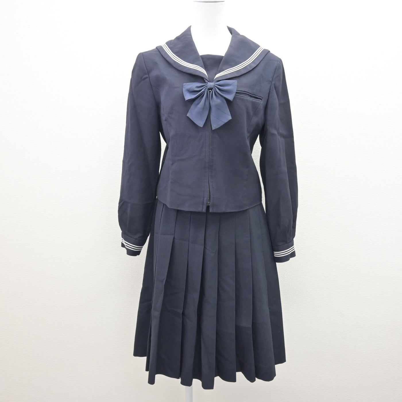 【中古】群馬県 樹徳高等学校 女子制服 4点 (ブレザー・セーラー服・スカート) sf121538