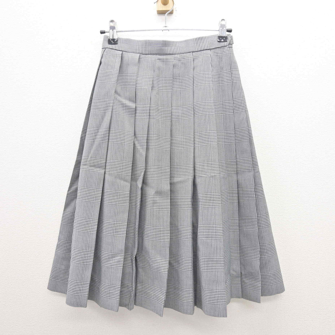 【中古】神奈川県 旭陵中学校 女子制服 4点 (ブレザー・ベスト・スカート) sf121558