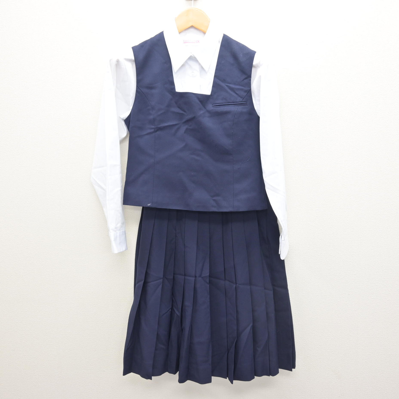 【中古】千葉県 柏中学校 女子制服 4点 (ブレザー・ベスト・シャツ・スカート) sf121577