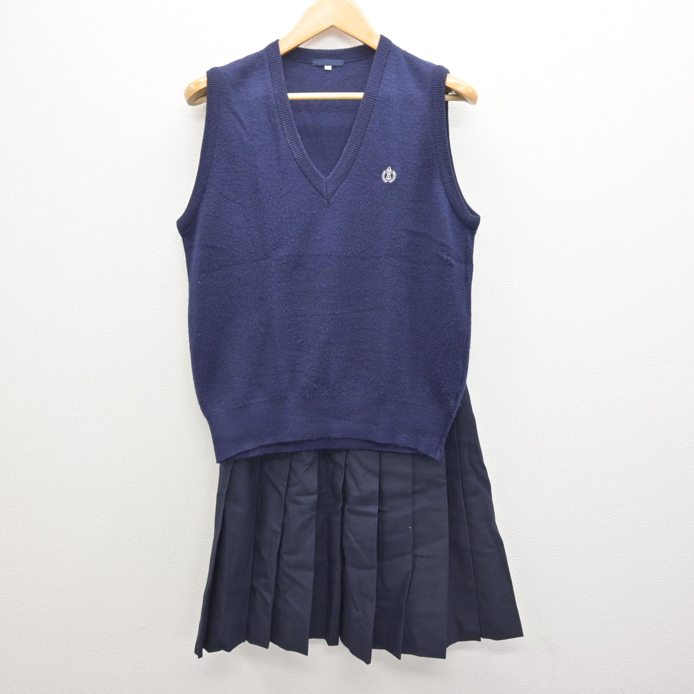 【中古】高知県 高知中央高等学校 女子制服 3点 (ブレザー・ニットベスト・スカート) sf121585