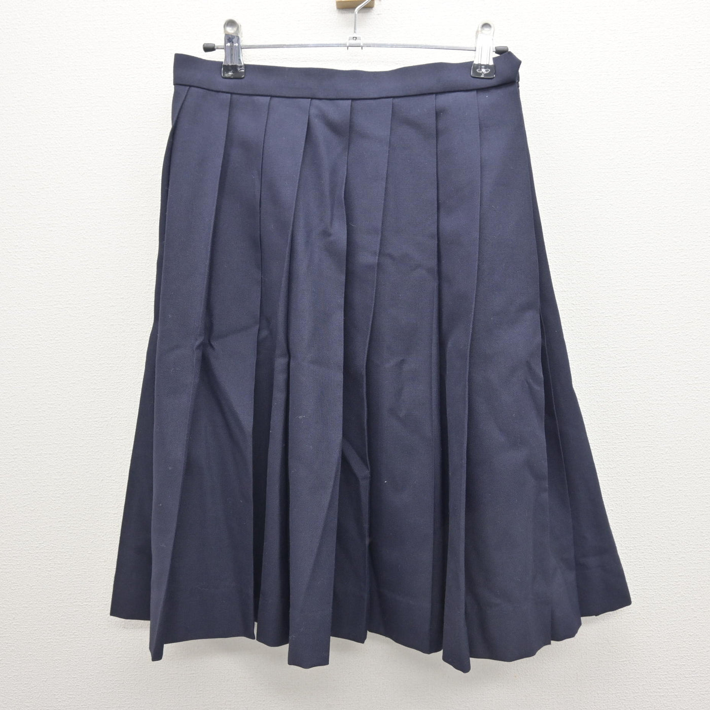 【中古】高知県 高知中央高等学校 女子制服 3点 (ニットベスト・シャツ・スカート) sf121586