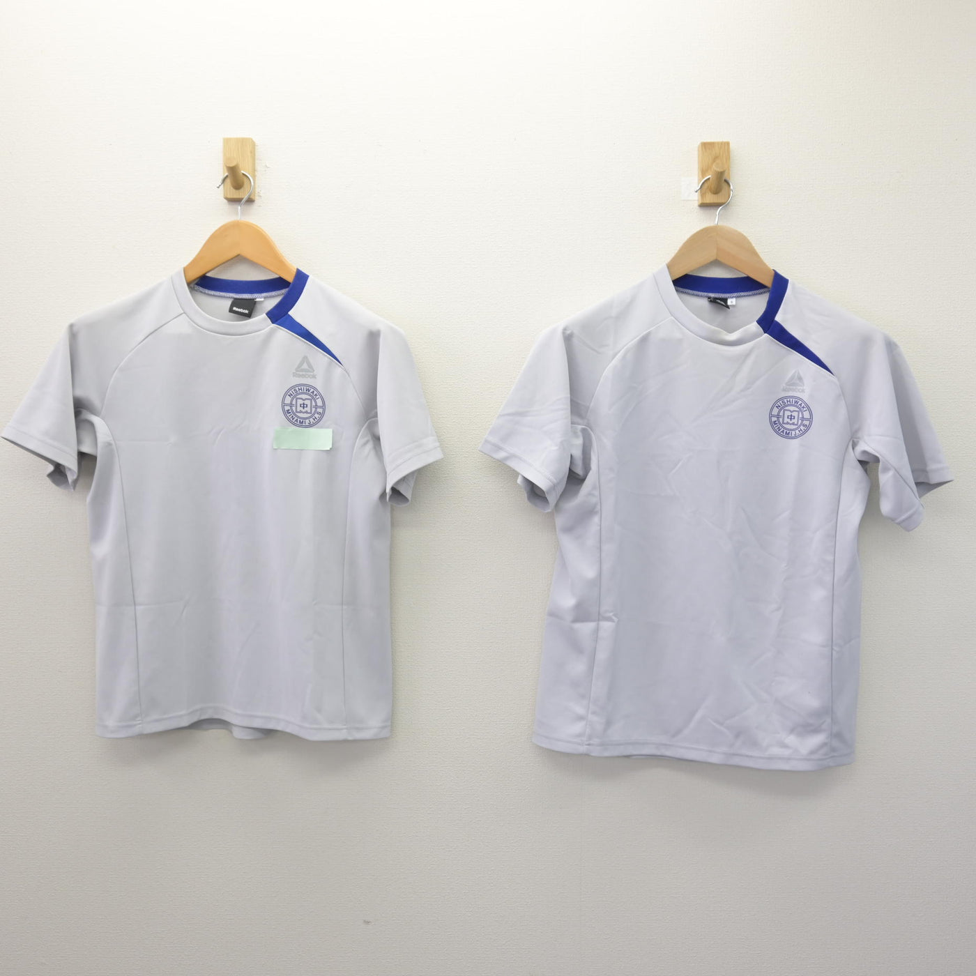 【中古】兵庫県 西脇南中学校 女子制服 2点 (体操服 上・体操服 上) sf121639