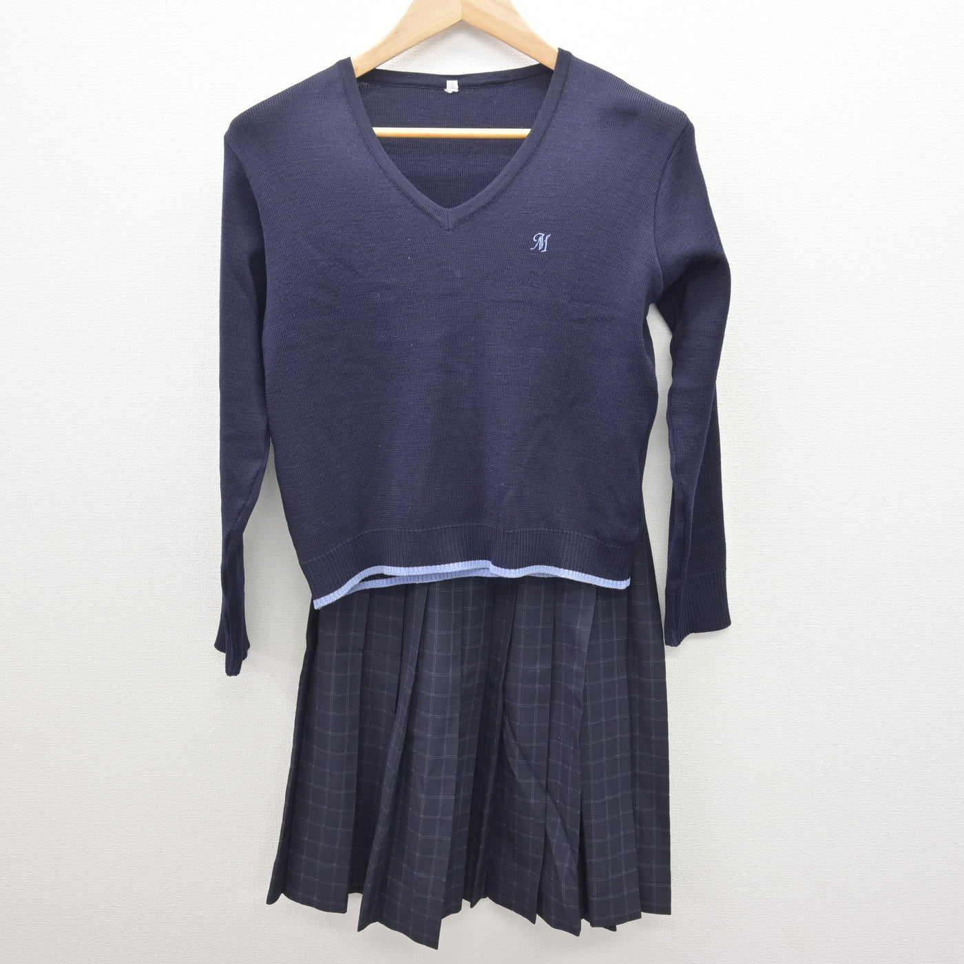 【中古】東京都 三輪田学園中学校/旧制服 女子制服 3点 (ブレザー・ニット・スカート) sf121644