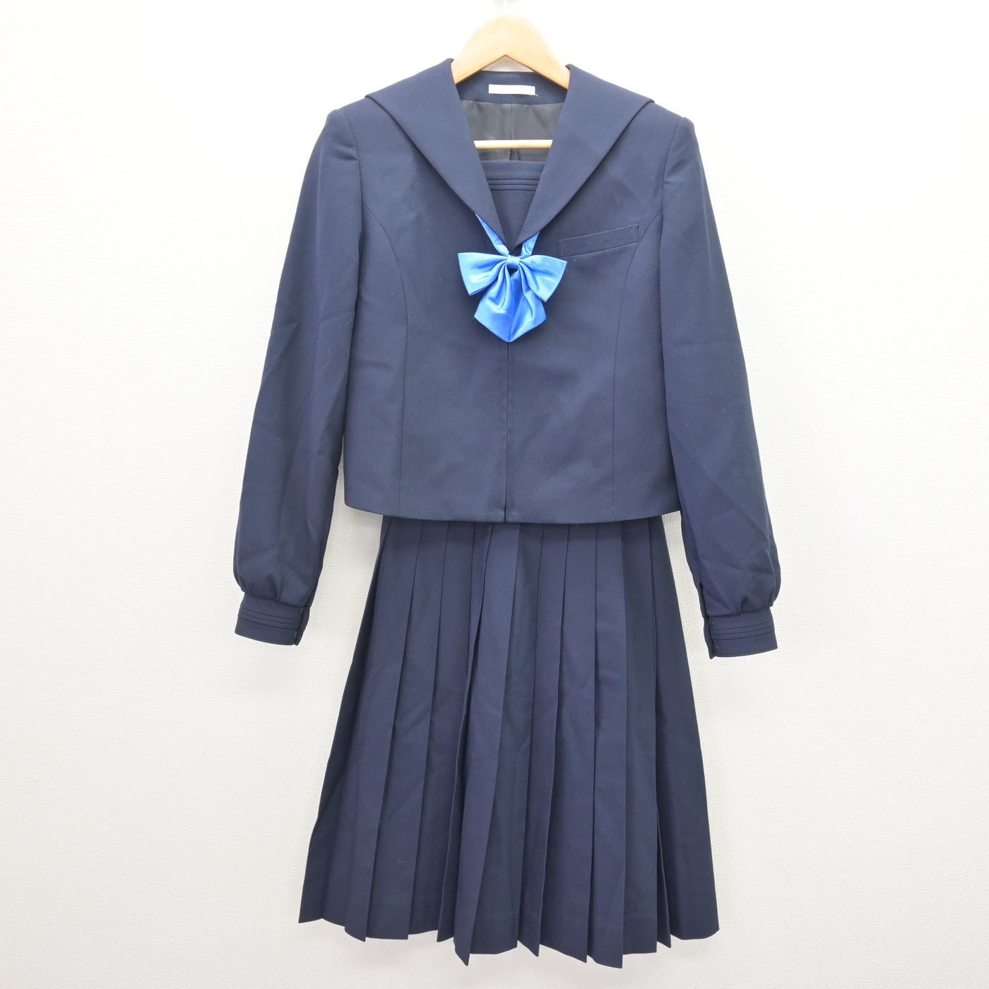 【中古】富山県 大泉中学校 女子制服 3点 (セーラー服・スカート) sf121656