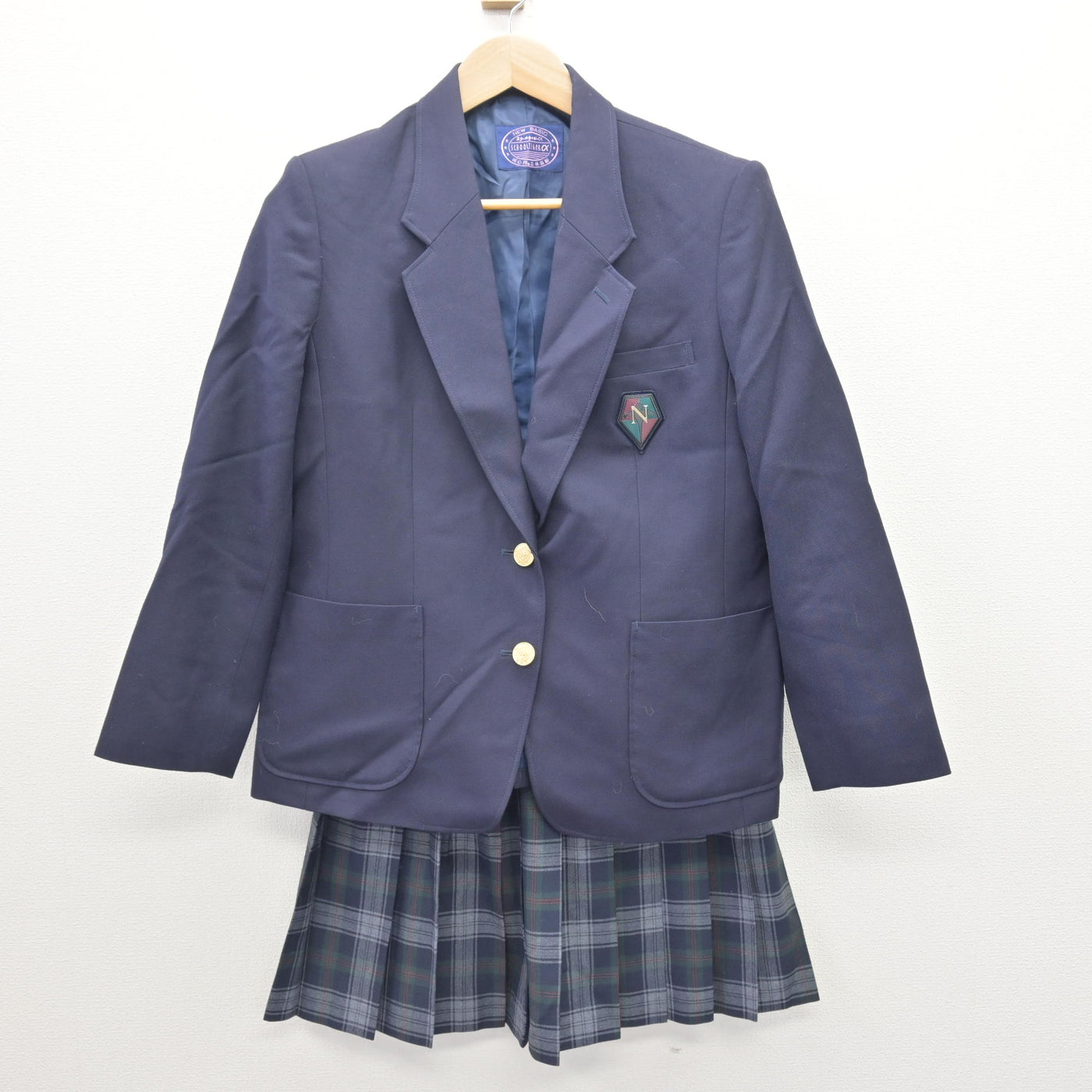 【中古】神奈川県 中和田中学校 女子制服 4点 (ブレザー・スカート) sf121702