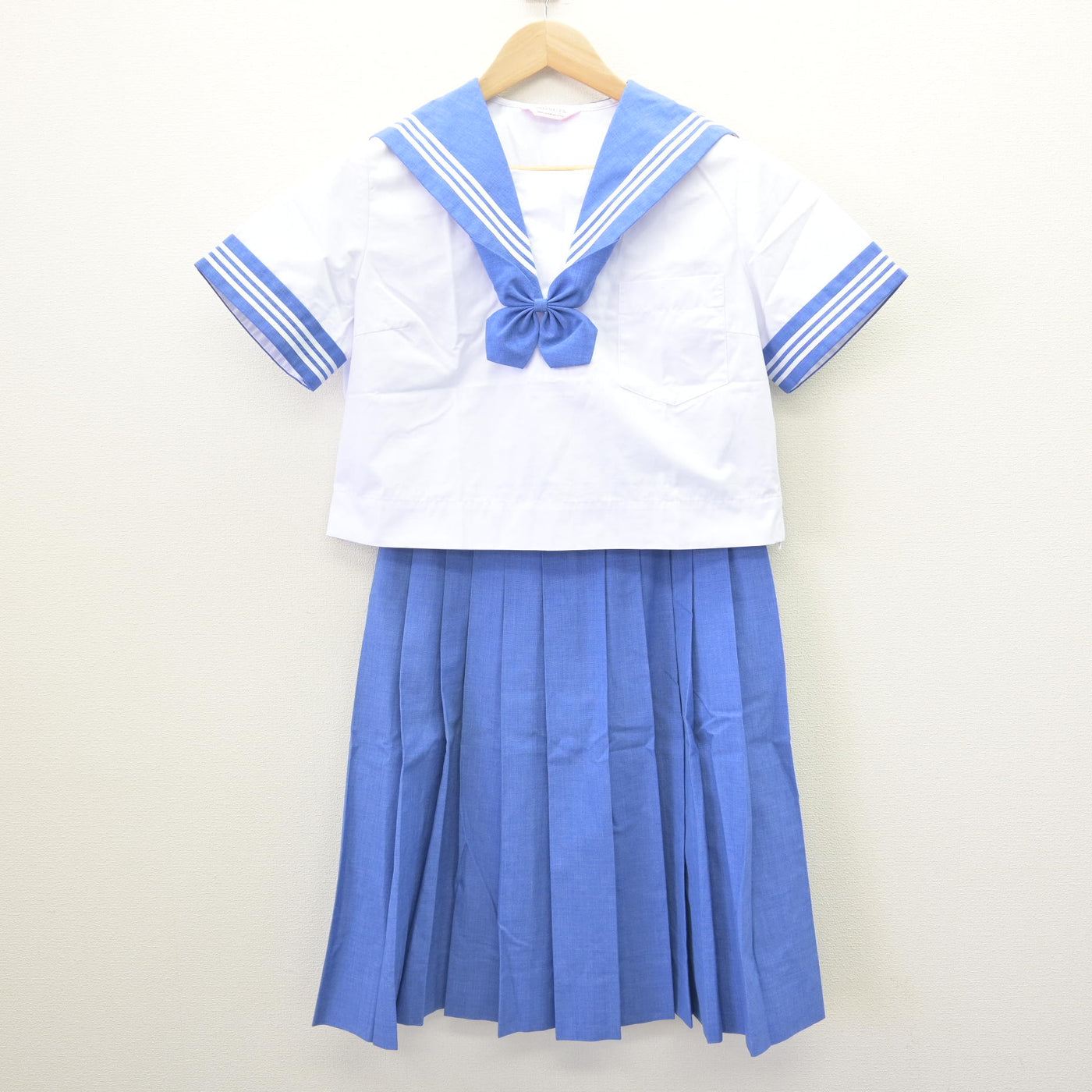 【中古】熊本県 西合志南中学校 女子制服 3点 (セーラー服・スカート) sf121723