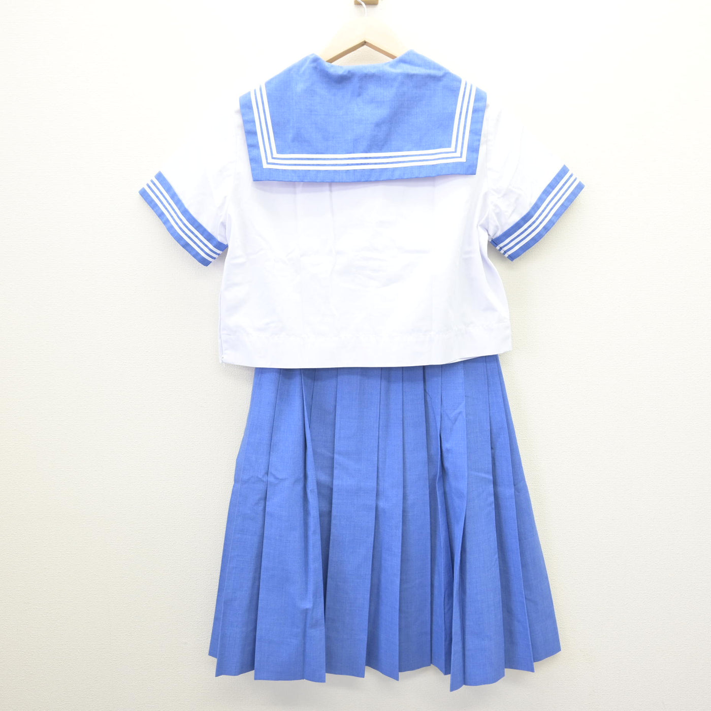 【中古】熊本県 西合志南中学校 女子制服 3点 (セーラー服・スカート) sf121724