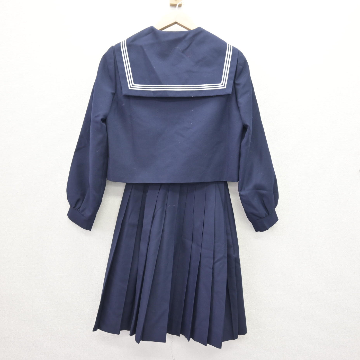 【中古】北海道 深川中学校 女子制服 3点 (セーラー服・スカート) sf121745