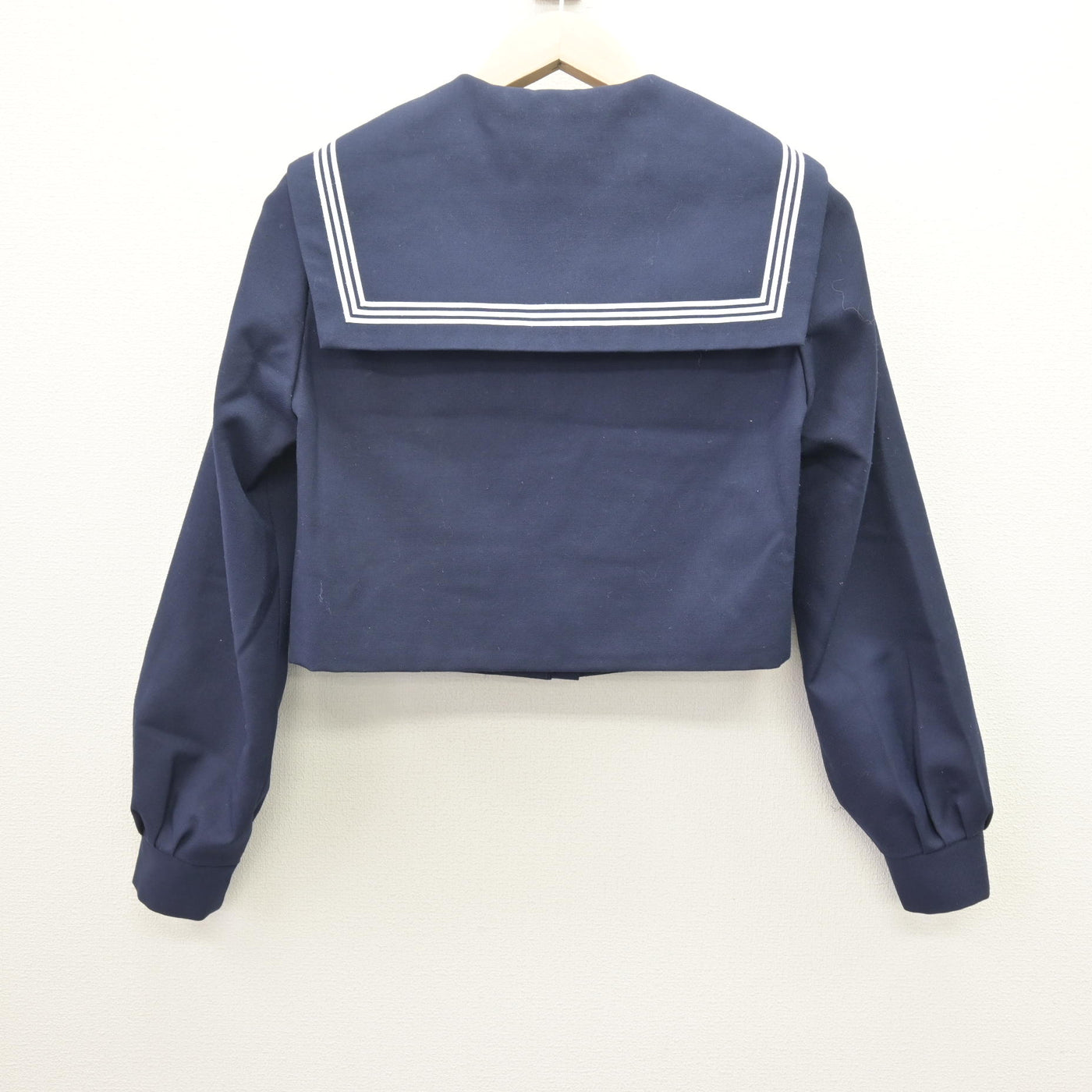 【中古】北海道 深川中学校 女子制服 2点 (セーラー服) sf121746