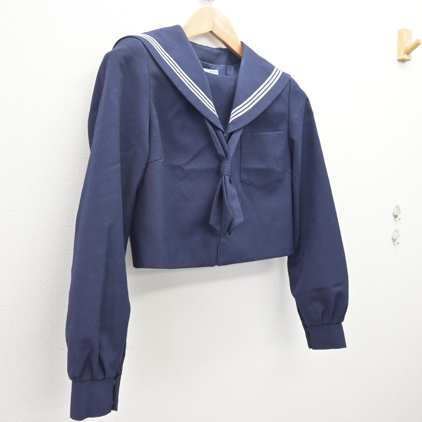 【中古】北海道 深川中学校 女子制服 2点 (セーラー服) sf121746