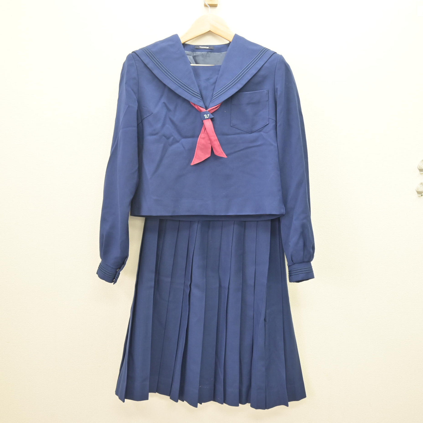 【中古】北海道 滝川西高等学校 女子制服 3点 (セーラー服・スカート) sf121747