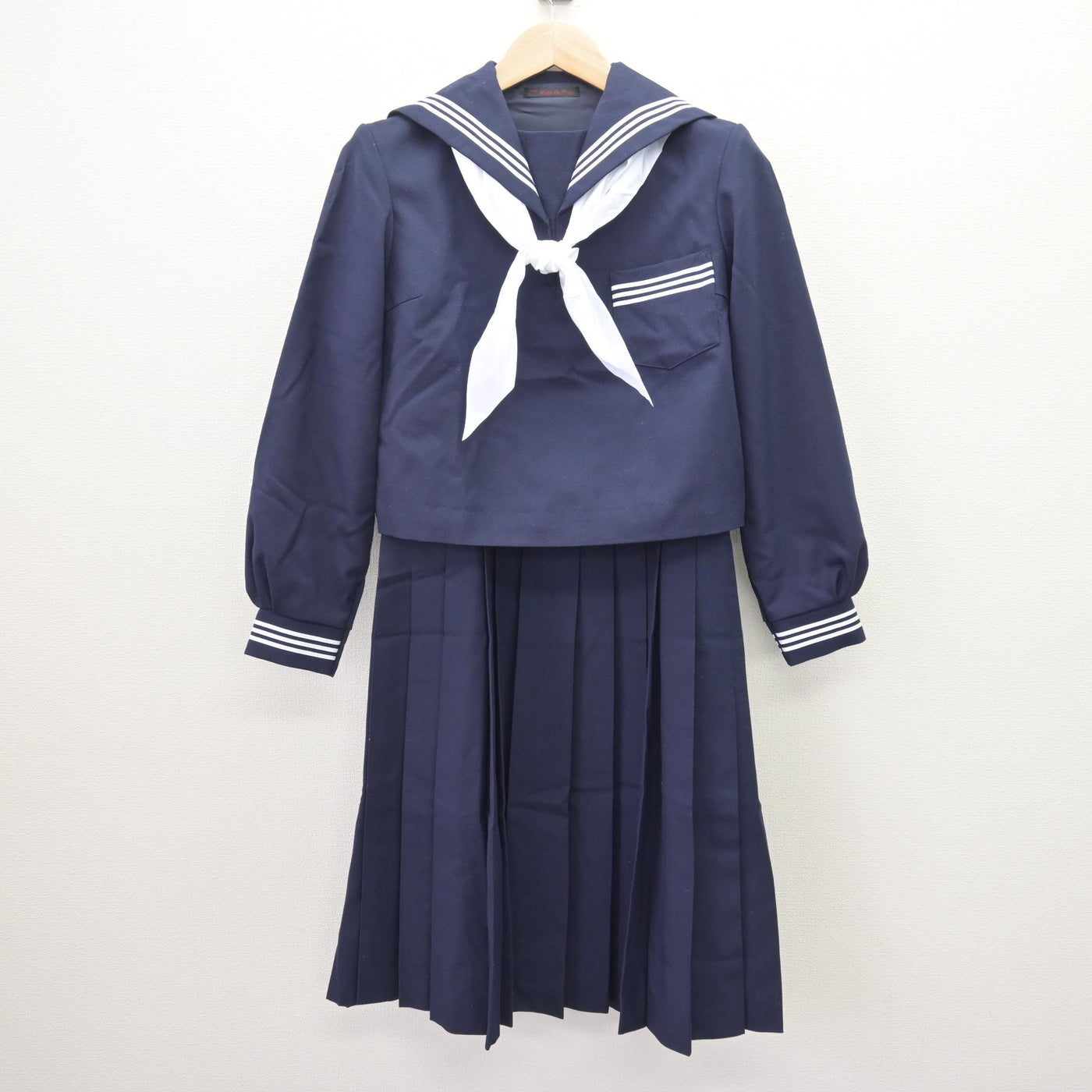【中古】兵庫県 御影中学校 女子制服 3点 (セーラー服・ジャンパースカート) sf121749