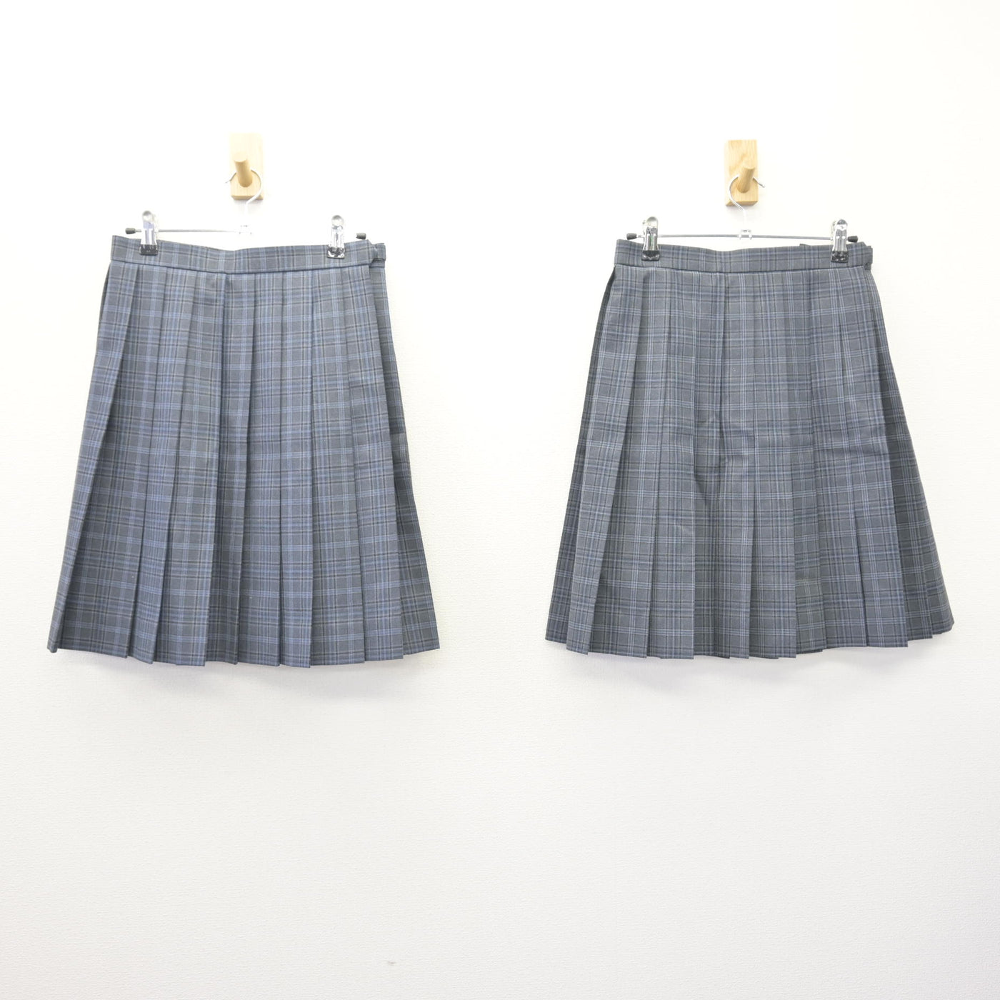 【中古】神奈川県 岡村中学校 女子制服 3点 (ブレザー・スカート・スカート) sf121779