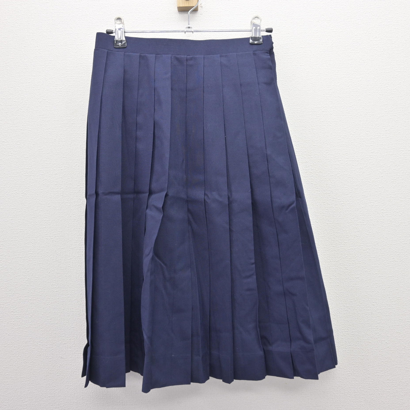 【中古】茨城県 勝田第二中学校 女子制服 2点 (セーラー服・スカート) sf121821