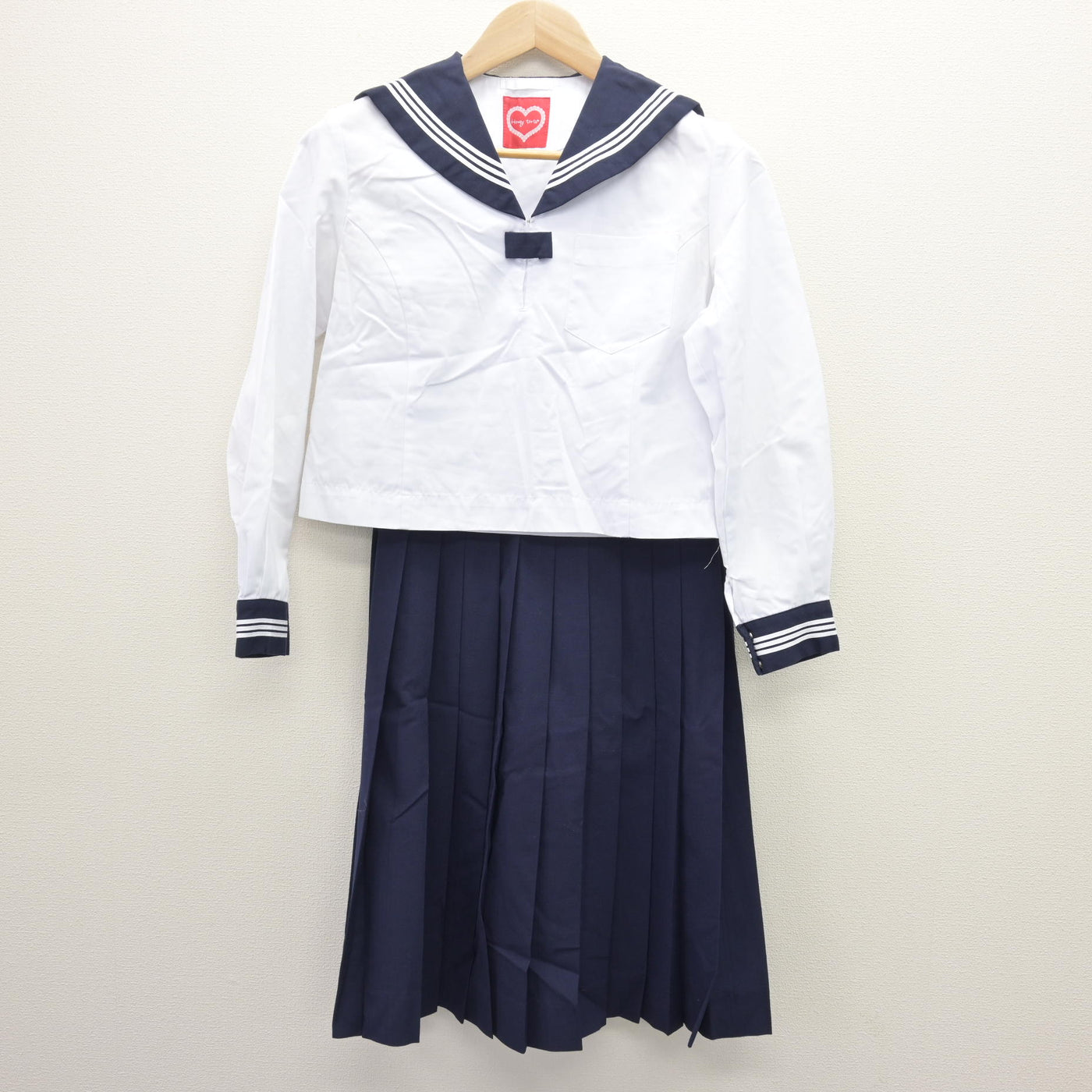 【中古】茨城県 勝田第二中学校 女子制服 2点 (セーラー服・スカート) sf121823