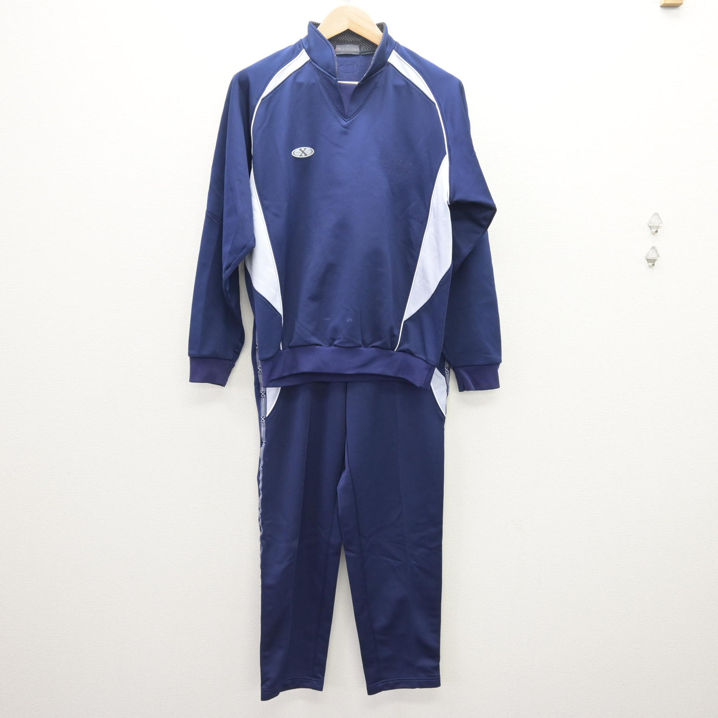 【中古】茨城県 勝田第二中学校 女子制服 2点 (ジャージ 上・ジャージ 下) sf121827