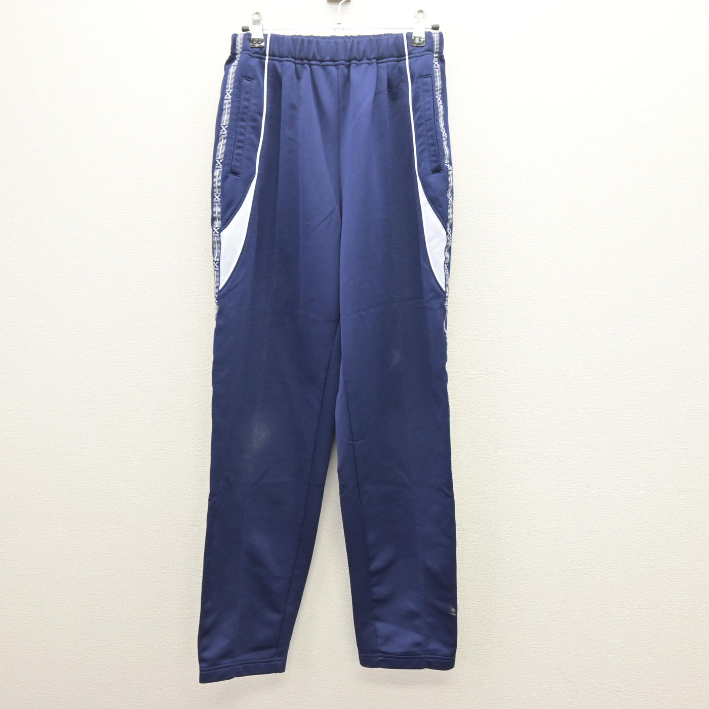 【中古】茨城県 勝田第二中学校 女子制服 2点 (ジャージ 上・ジャージ 下) sf121828