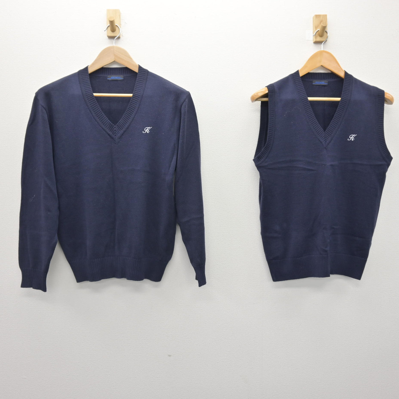 【中古】東京都 駒澤大学高等学校 女子制服 2点 (ニット・ニットベスト) sf121847