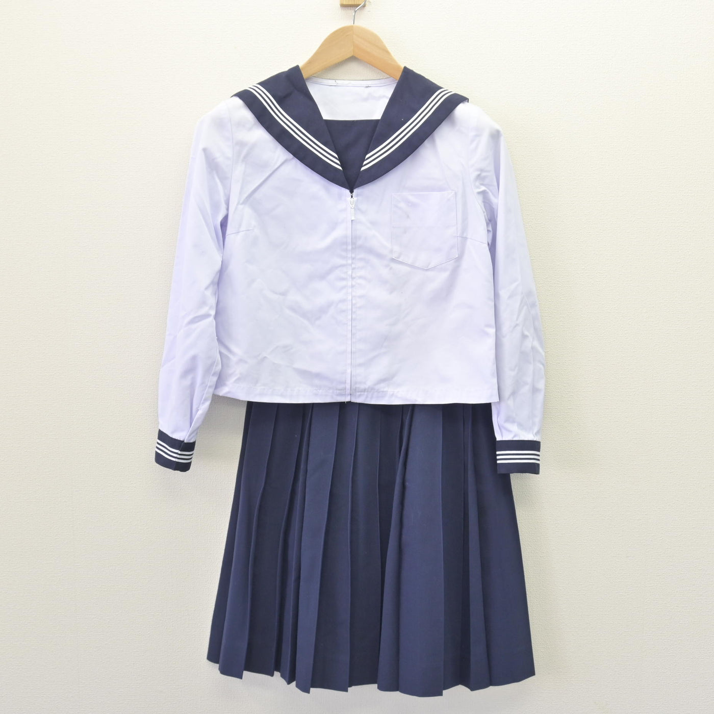 【中古】富山県 高陵中学校 女子制服 2点 (セーラー服・スカート) sf121851