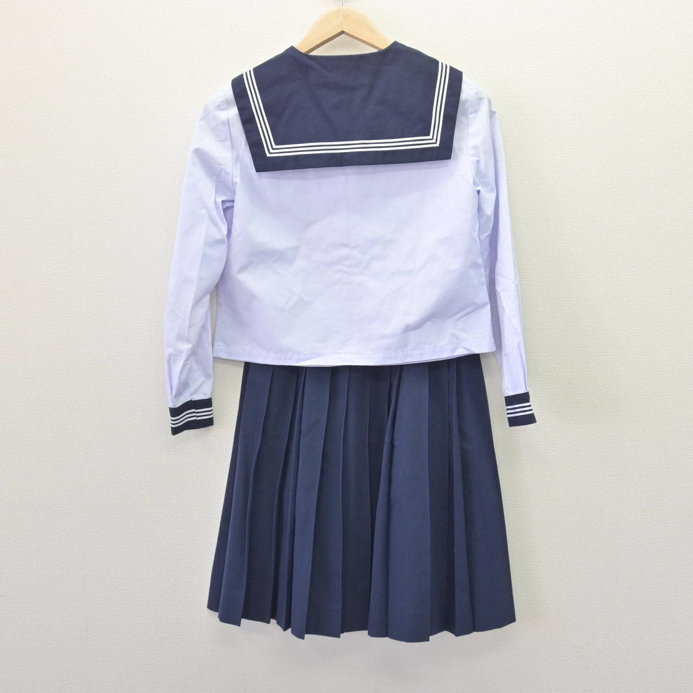 【中古】富山県 高陵中学校 女子制服 2点 (セーラー服・スカート) sf121851