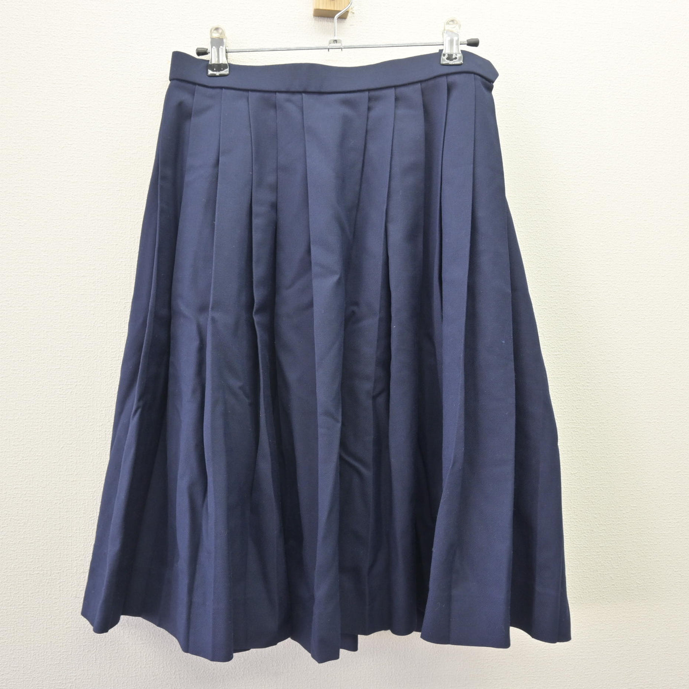 【中古】奈良県 天理市立北中学校 女子制服 3点 (セーラー服・スカート) sf121901