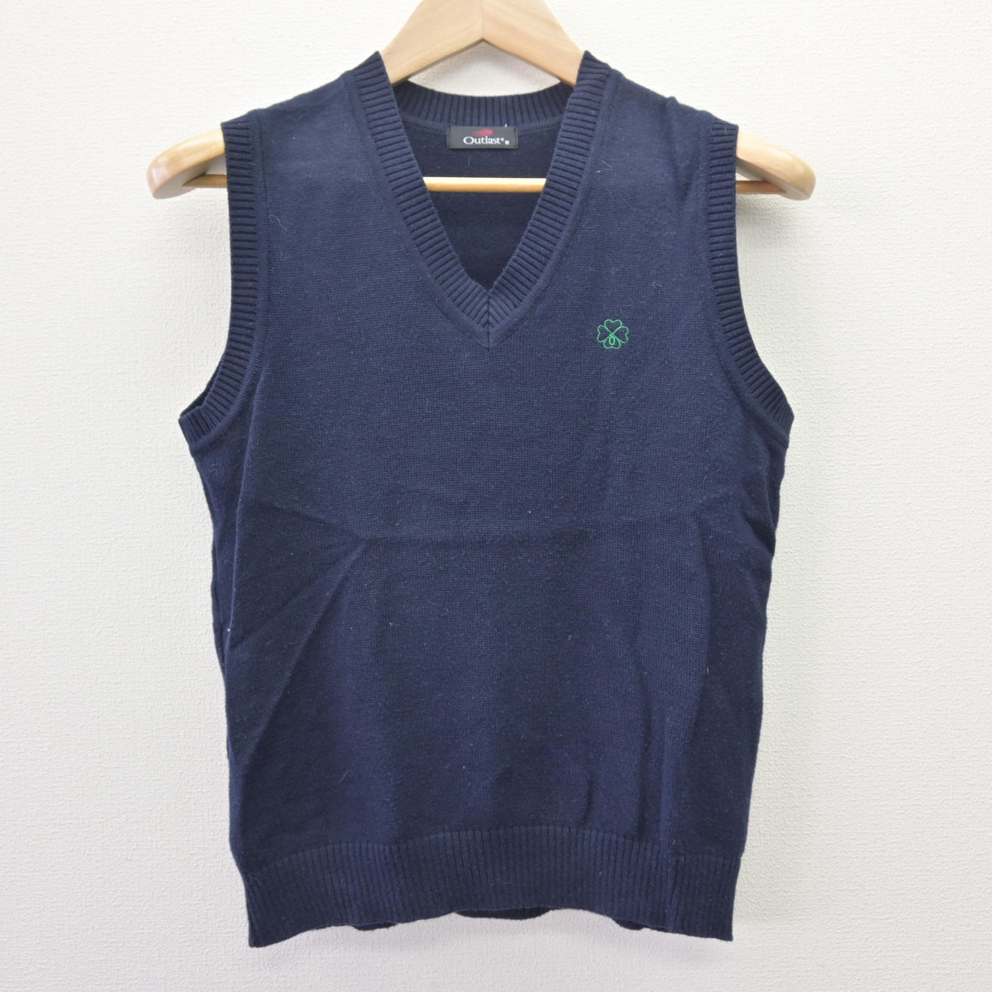 【中古】北海道 札幌第一高等学校 女子制服 2点 (ニットベスト・シャツ) sf121905