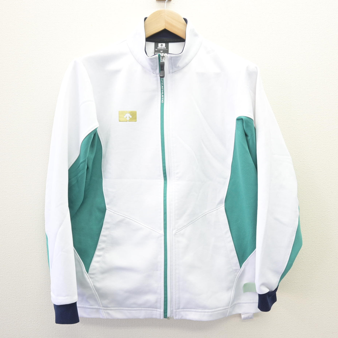 【中古】北海道 札幌第一高等学校 女子制服 2点 (ジャージ 上・ジャージ 下) sf121913