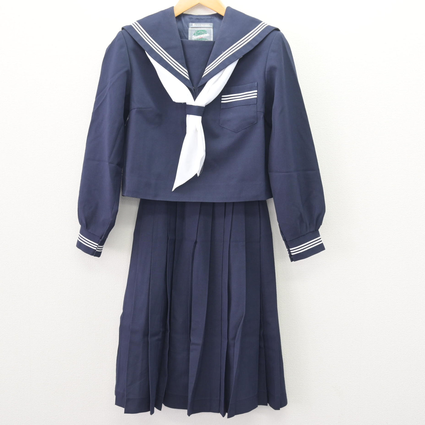 【中古】静岡県 細江中学校 女子制服 3点 (セーラー服・スカート) sf121927