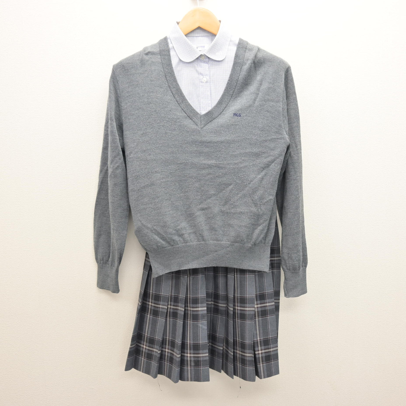 【中古】北海道 北海学園札幌高等学校 女子制服 3点 (ニット・シャツ・スカート) sf121936