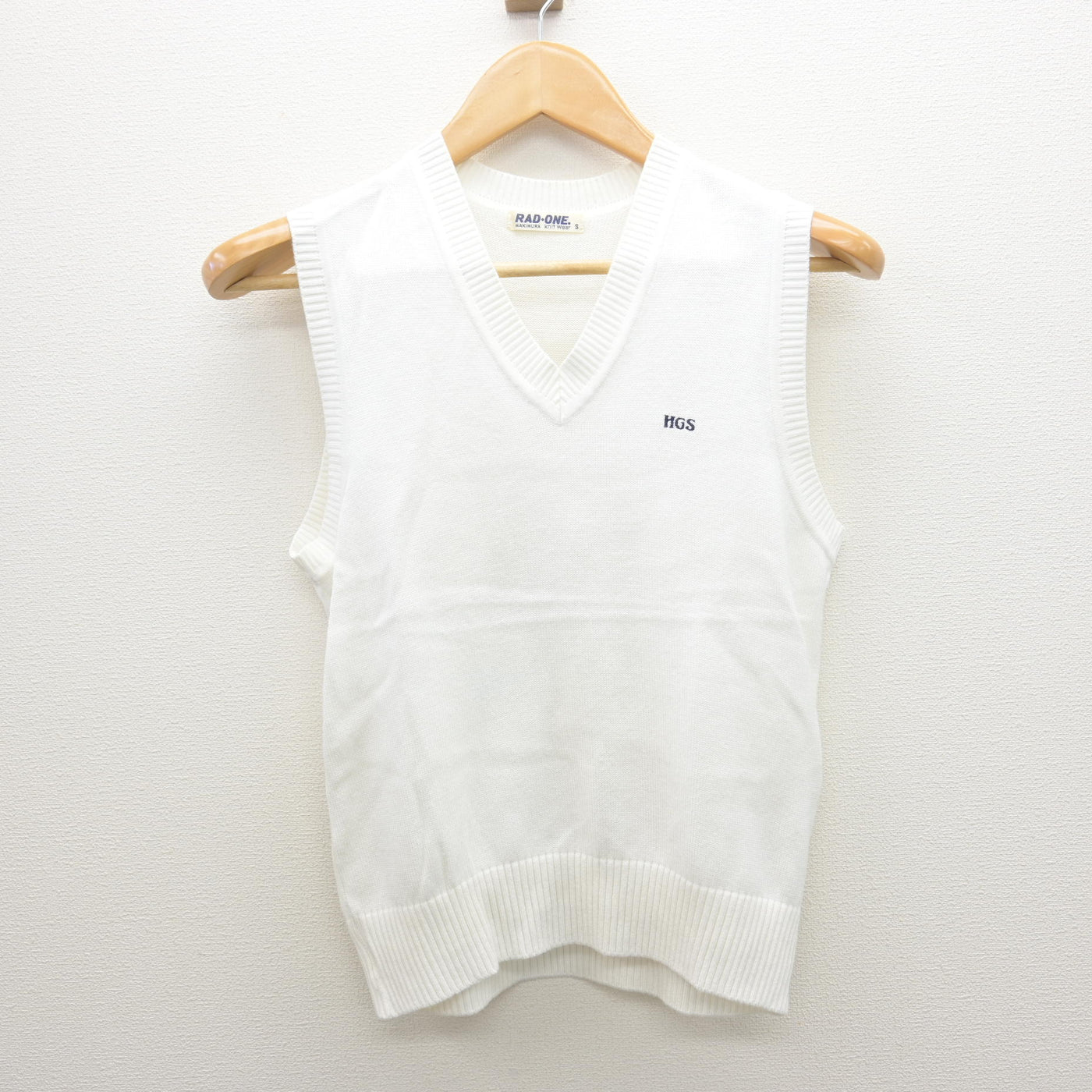 【中古】北海道 北海学園札幌高等学校 女子制服 2点 (ニット・ニットベスト) sf121938