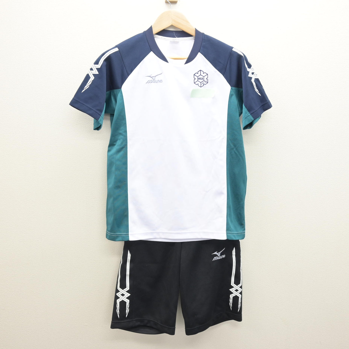 【中古】北海道 北海学園札幌高等学校 女子制服 2点 (体操服 上・体操服 下) sf121940