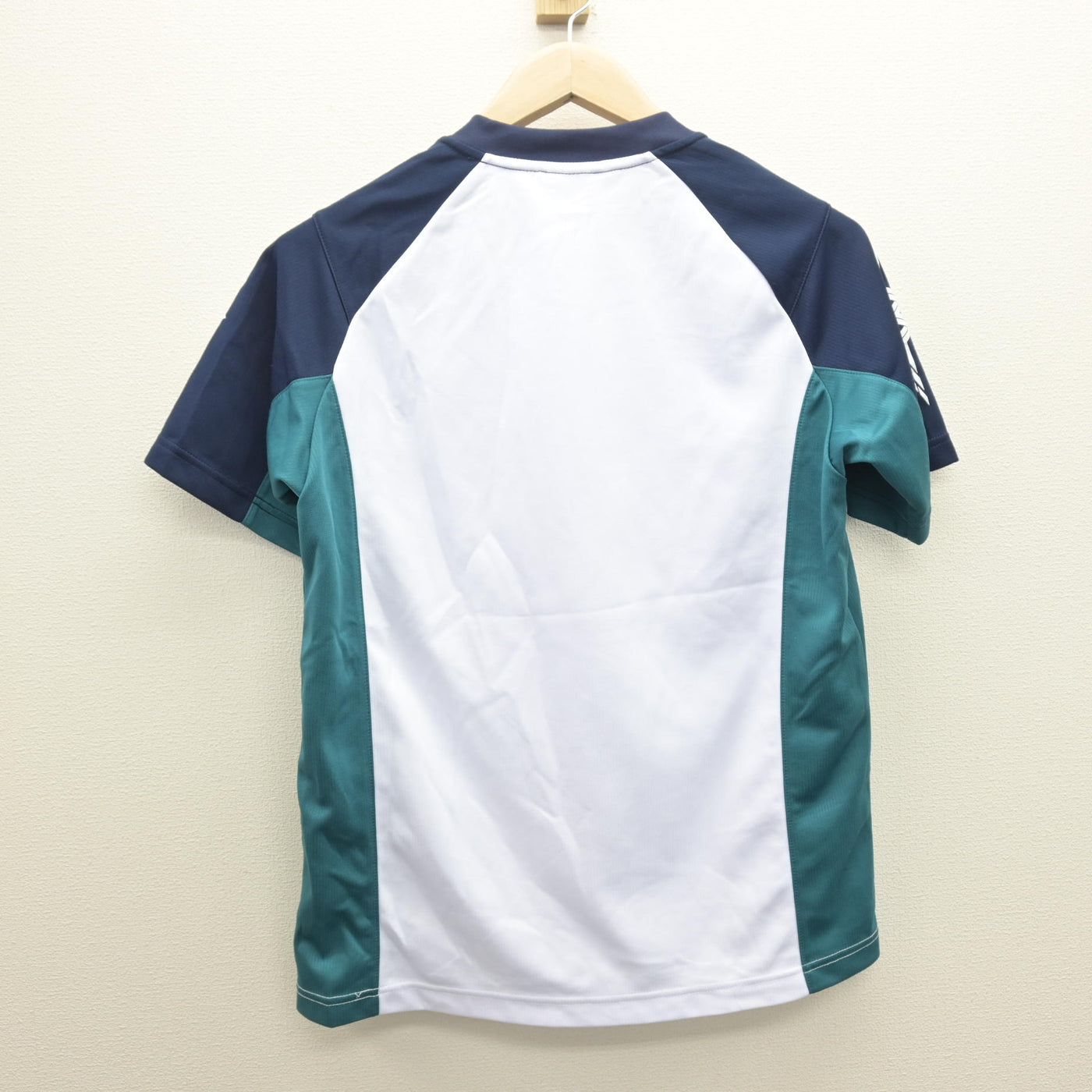 【中古】北海道 北海学園札幌高等学校 女子制服 2点 (体操服 上・体操服 下) sf121940