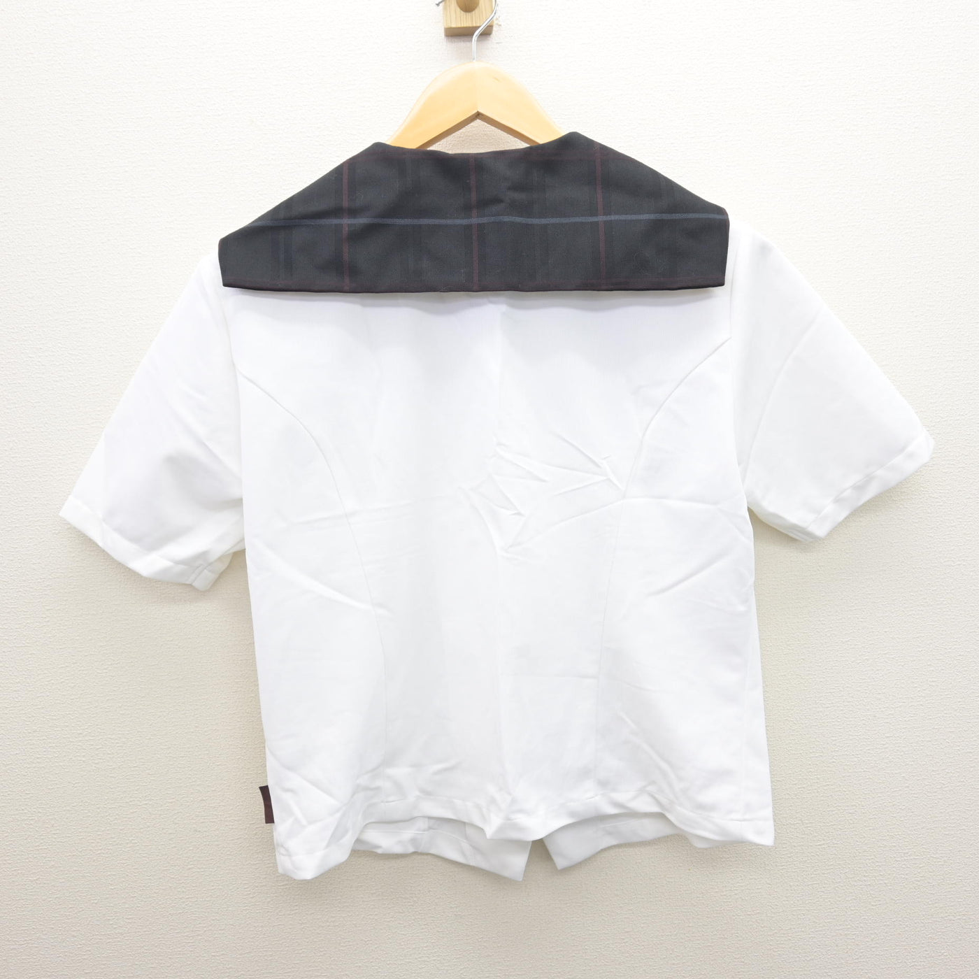 【中古】福岡県 九州産業大学付属九州産業高校 女子制服 2点 (ニットベスト・ブラウス) sf121947