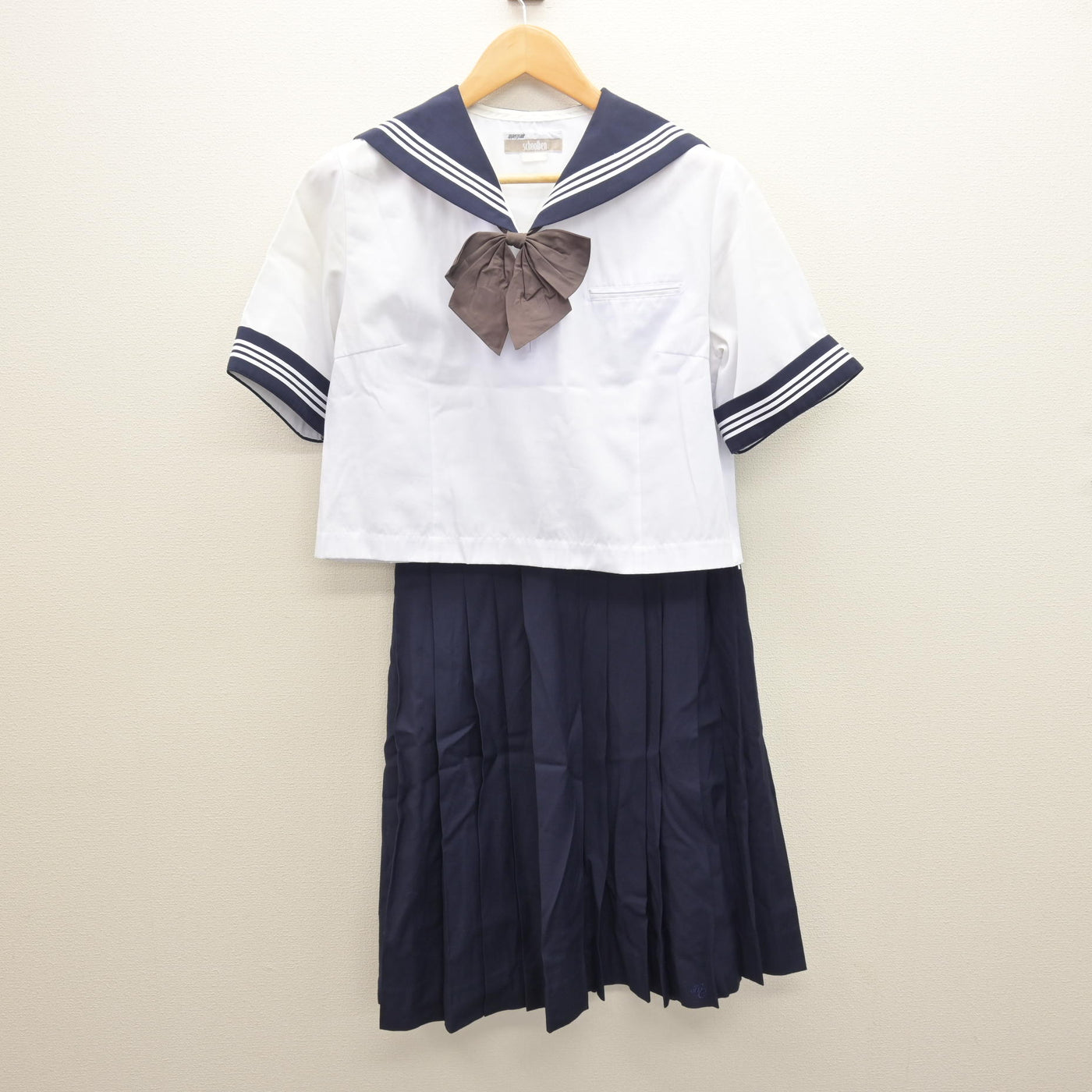 【中古】埼玉県 川越市立川越高等学校 女子制服 3点 (セーラー服・スカート) sf121948
